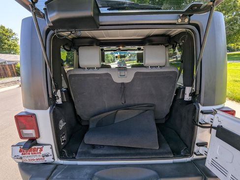 Used 2009 Jeep Wrangler X image 18
