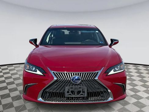 Used 2019 Lexus ES 300h w/ Accessory Package FWD image 6