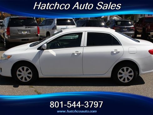 Used 2010 Toyota Corolla FWD image 2