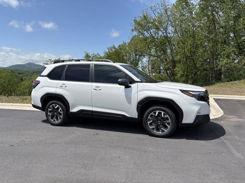 New 2026 Subaru Forester Premium AWD/4WD image 7