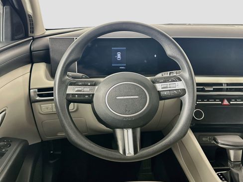 Used 2025 Hyundai Tucson SEL FWD image 18