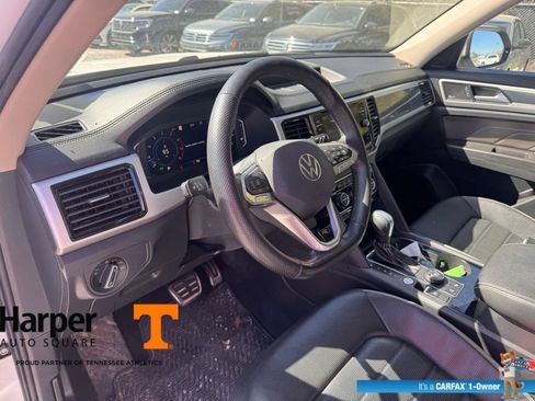 Used 2023 Volkswagen Atlas SEL Premium image 14