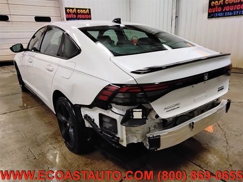 Used 2025 Honda Accord Sport image 6