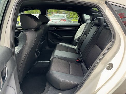 Used 2020 Honda Accord Sport image 9