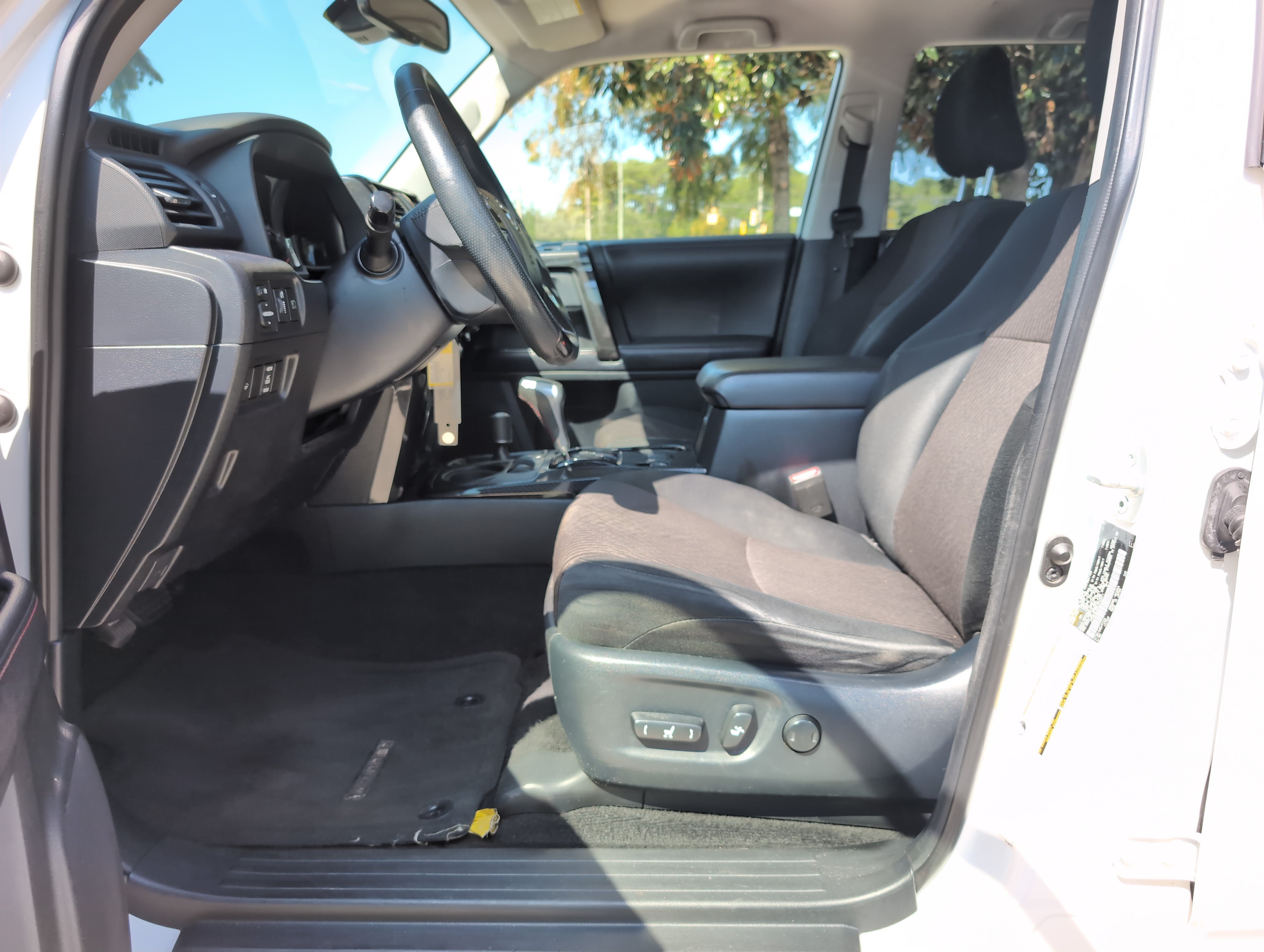 Used 2020 Toyota 4Runner TRD Off-Road AWD/4WD image 16