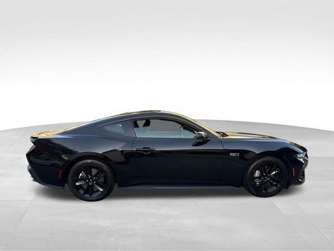 Used 2024 Ford Mustang GT image 2