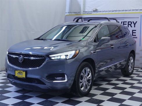Used 2021 Buick Enclave Avenir w/ Avenir Technology Package AWD/4WD image 4