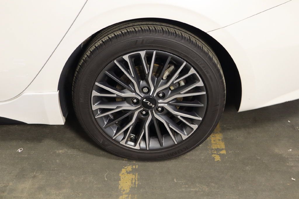 Used 2024 Kia Forte GT-Line w/ GT-Line Premium Package FWD image 41