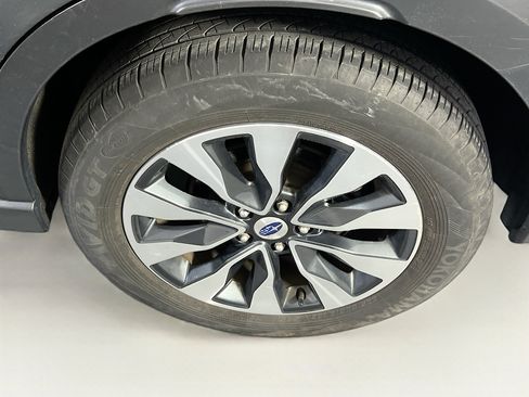 Used 2023 Subaru Outback Limited XT AWD/4WD image 32