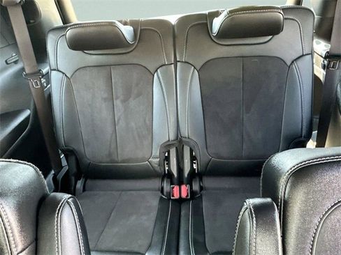 Certified 2024 Jeep Grand Cherokee L Altitude image 16