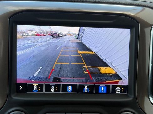 Used 2022 Chevrolet Silverado 2500 High Country image 18