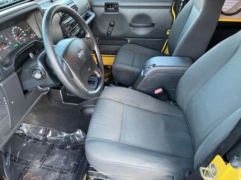 Used 2006 Jeep Wrangler X image 20