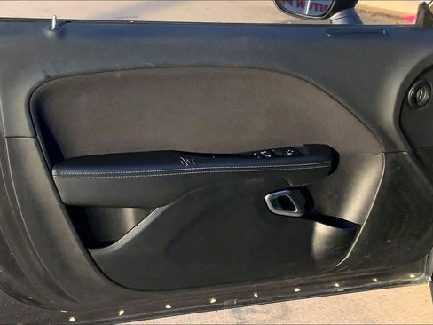 Used 2019 Dodge Challenger SXT image 18