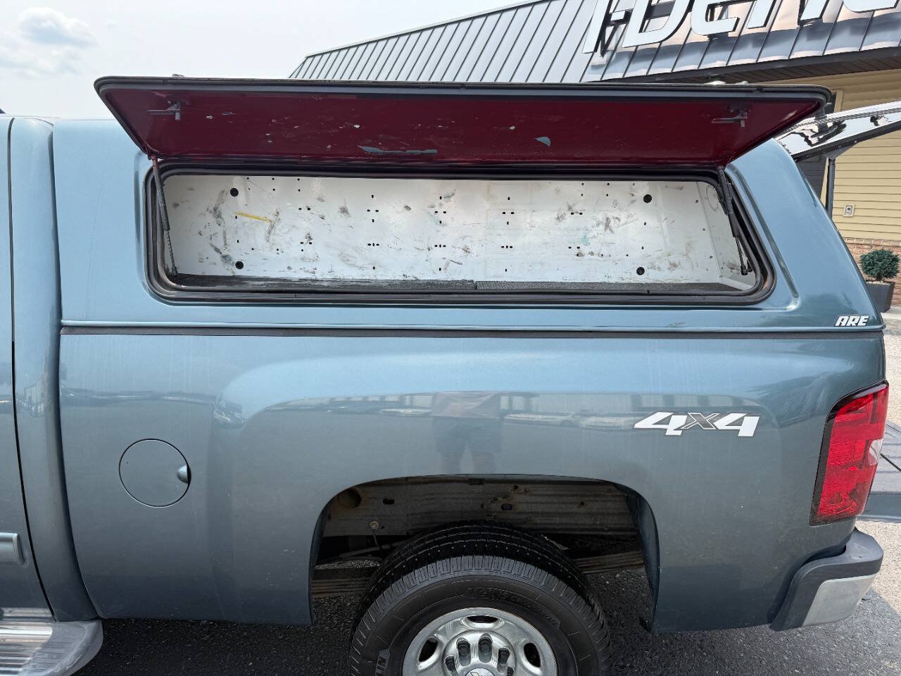 Used 2009 Chevrolet Silverado 2500 LT AWD/4WD image 26