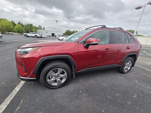 Used 2024 Toyota RAV4 XLE w/ Convenience Package AWD/4WD image 4