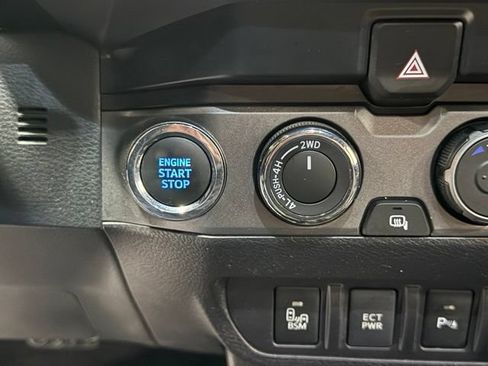 Used 2023 Toyota Tacoma TRD Sport w/ Advanced Technology Package AWD/4WD image 18