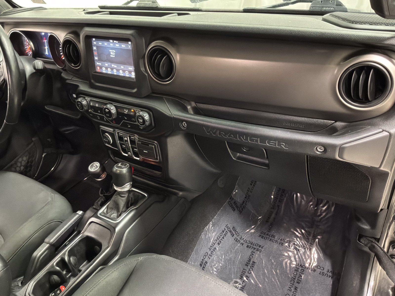 Used 2020 Jeep Wrangler Unlimited Sport S AWD/4WD image 17