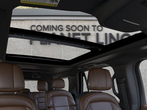 New 2026 Lincoln Navigator Reserve AWD/4WD image 22