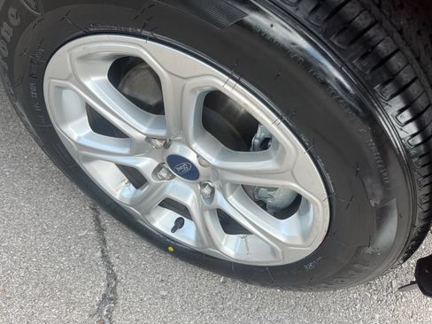 Used 2019 Ford EcoSport SE FWD image 36