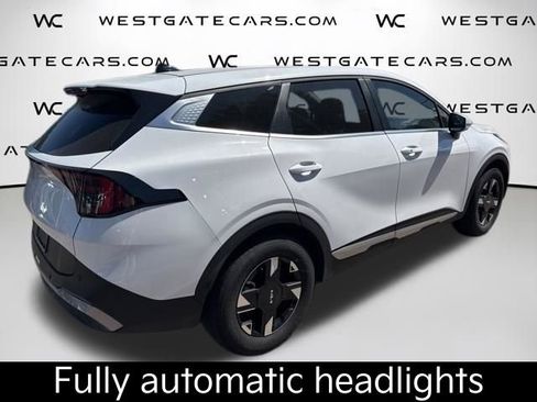 Certified 2026 Kia Sportage LX w/ LX Convenience Package FWD image 8