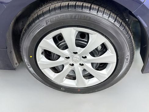 Certified 2024 Toyota Corolla LE image 28