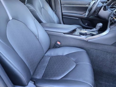 Used 2024 Toyota Camry XSE FWD image 9