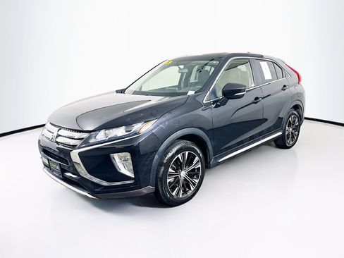Used 2019 Mitsubishi Eclipse Cross SE image 3