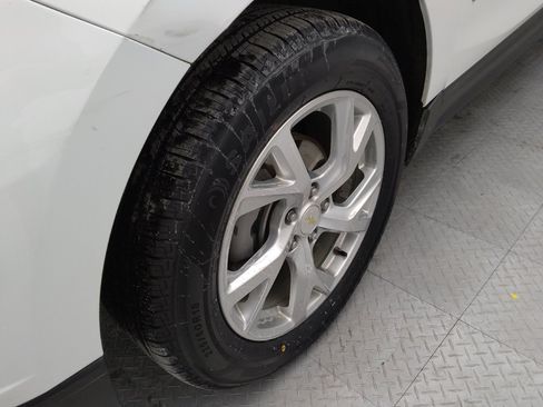 Used 2021 Chevrolet Equinox Premier AWD/4WD image 31