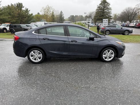 Used 2016 Chevrolet Cruze LT w/ Convenience Package FWD image 6