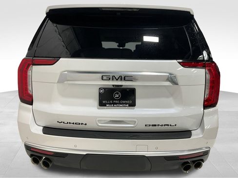 Used 2024 GMC Yukon XL Denali w/ Denali Reserve Package AWD/4WD image 5