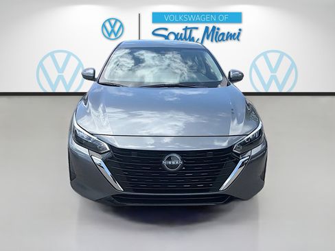 Used 2025 Nissan Sentra SV FWD image 2