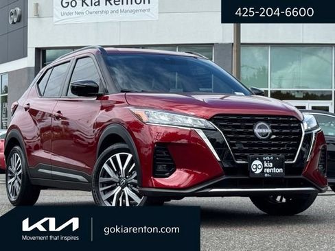 Used 2023 Nissan Kicks SR w/ SR Premium Package FWD image 1