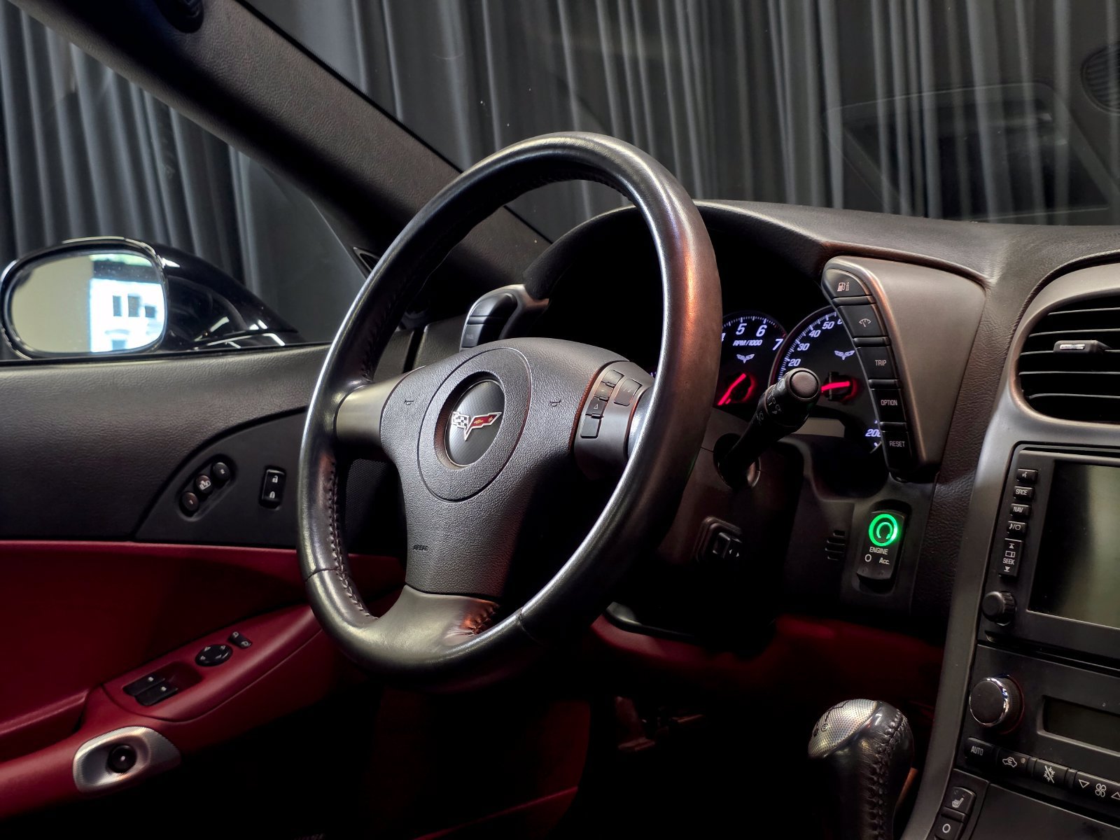 Used 2007 Chevrolet Corvette Coupe w/ Preferred Equipment Group RWD image 28