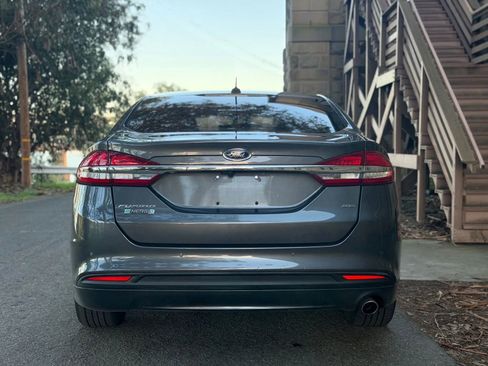 Used 2018 Ford Fusion Energi SE image 33