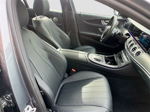 Used 2023 Mercedes-Benz E 350 4MATIC Sedan image 29