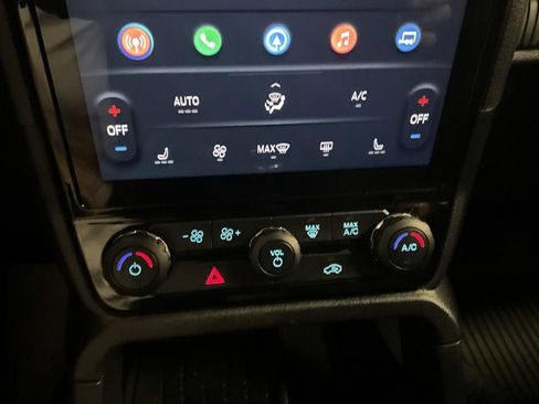 Used 2024 Ford Ranger XLT w/ Equipment Group 301A High AWD/4WD image 18