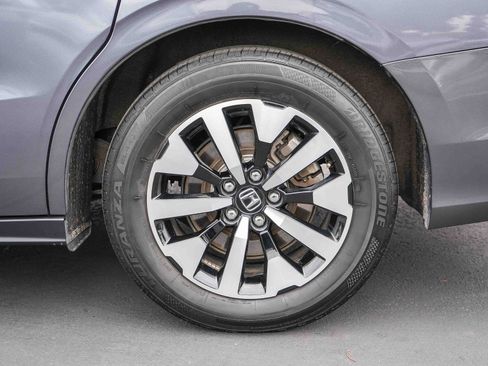 Used 2025 Honda Odyssey EX-L image 11