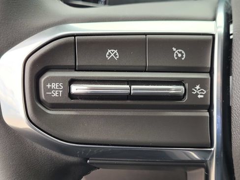New 2026 GMC Canyon Elevation RWD image 18