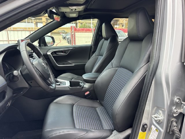 Used 2022 Toyota RAV4 XSE AWD/4WD image 28