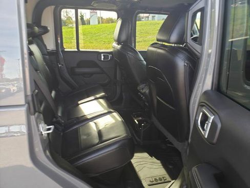 Used 2021 Jeep Gladiator Overland w/ Popular Equipment Package image 13