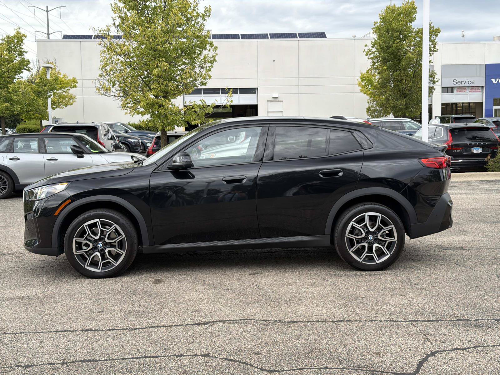 Certified 2025 BMW X2 xDrive28i AWD/4WD image 16