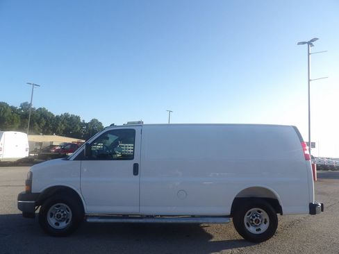 Used 2025 GMC Savana 2500 w/ Driver Convenience Package RWD image 59