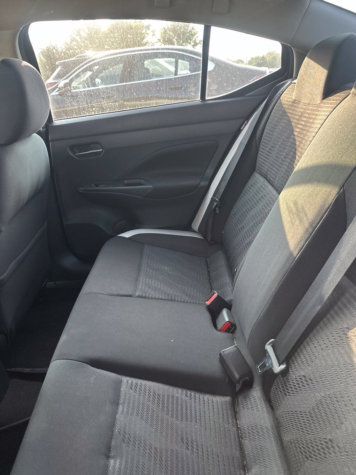 Used 2021 Nissan Versa SV FWD image 7