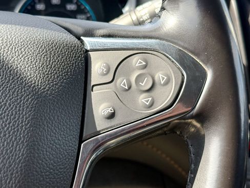 Used 2019 Chevrolet Traverse LT image 29