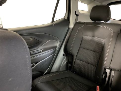 Used 2023 GMC Terrain SLE w/ Driver Convenience Package image 12