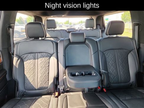 Used 2024 Jeep Grand Wagoneer Series III w/ Rear Seat Video Group 1 AWD/4WD image 32