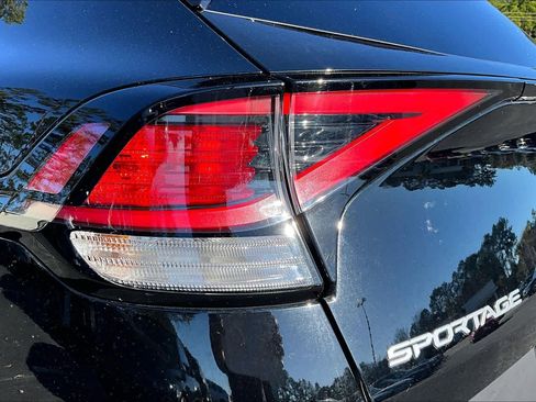 Used 2023 Kia Sportage EX image 28