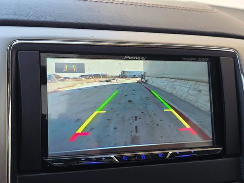 Used 2012 Jeep Grand Cherokee Overland image 24