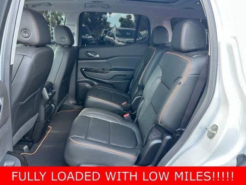 Used 2023 GMC Acadia AT4 w/ Technology Package image 15