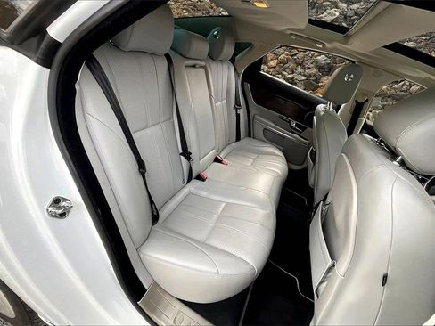 Used 2012 Jaguar XJ image 25